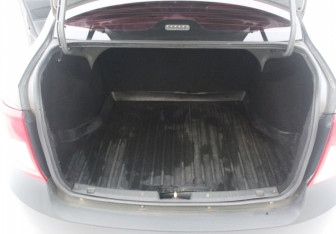 Подержанный автомобиль LADA (ВАЗ) Granta Sedan 2013 года (14 фото)