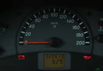 Подержанный автомобиль LADA (ВАЗ) 2112 2006 года (17 фото)