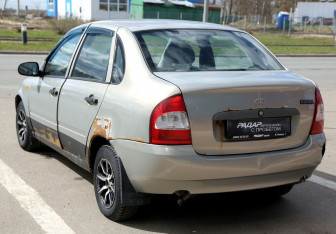 Подержанный автомобиль LADA (ВАЗ) Kalina Sedan 2006 года (4 фото)