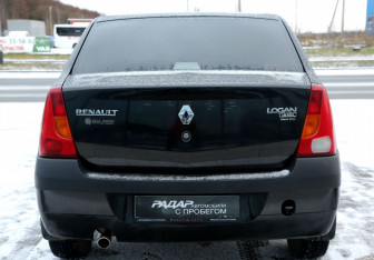 Подержанный автомобиль Renault Logan Sedan 2009 года (5 фото)