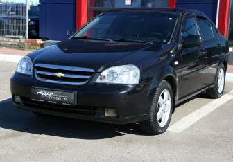 Подержанный автомобиль Chevrolet Lacetti Wagon 2005 года (3 фото)