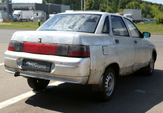 Подержанный автомобиль LADA (ВАЗ) 2110 2001 года (6 фото)