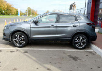 Подержанный автомобиль Nissan Qashqai 2020 года (8 фото)