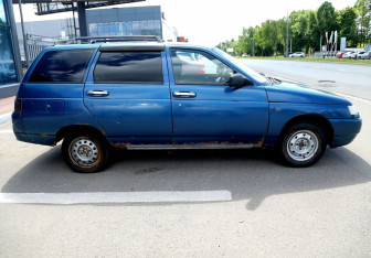 Подержанный автомобиль LADA (ВАЗ) 2111 2005 года (7 фото)