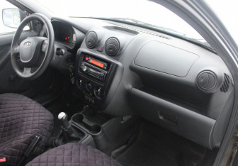 Подержанный автомобиль LADA (ВАЗ) Granta Sedan 2013 года (11 фото)