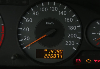 Подержанный автомобиль Nissan Almera Classic 2006 года (17 фото)