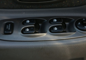 Подержанный автомобиль Hyundai Accent Sedan 2005 года (17 фото)