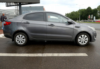 Подержанный автомобиль Kia Rio Sedan 2012 года (7 фото)