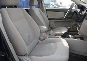 Подержанный автомобиль Kia Cerato Sedan 2006 года (10 фото)