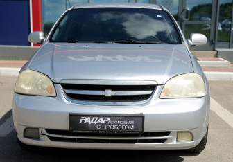 Подержанный автомобиль Chevrolet Lacetti Sedan 2008 года (2 фото)