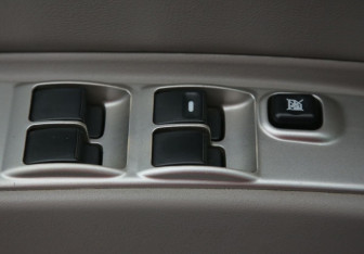 Подержанный автомобиль Mitsubishi Pajero Sport 2013 года (17 фото)