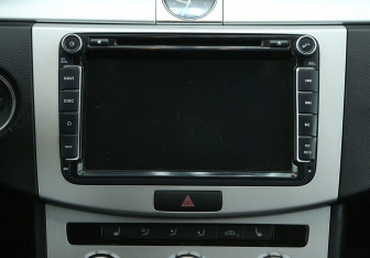 Подержанный автомобиль Volkswagen Passat Sedan 2012 года (13 фото)