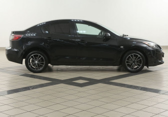 Подержанный автомобиль Mazda 3 Sedan 2012 года (5 фото)
