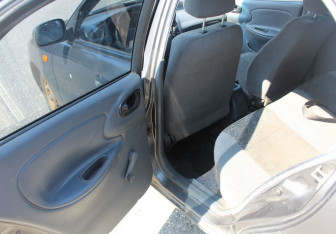 Подержанный автомобиль ЗАЗ Chance Sedan 2011 года (11 фото)