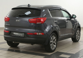 Подержанный автомобиль Kia Sportage 2015 года (4 фото)