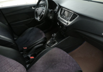 Подержанный автомобиль Hyundai Solaris Sedan 2019 года (9 фото)