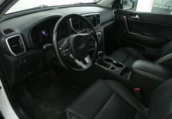 Подержанный автомобиль Kia Sportage 2019 года (13 фото)