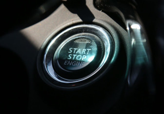 Подержанный автомобиль Mitsubishi Outlander 2013 года (19 фото)