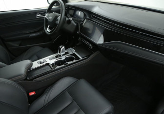 Подержанный автомобиль Omoda S5 2023 года (9 фото)