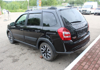 Подержанный автомобиль LADA (ВАЗ) Granta Wagon 2024 года (5 фото)