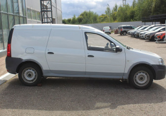Подержанный автомобиль LADA (ВАЗ) Largus Van 2014 года (7 фото)