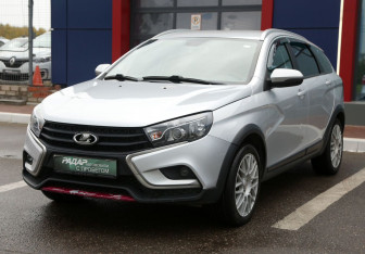 Подержанный автомобиль LADA (ВАЗ) Vesta Wagon 2019 года (3 фото)