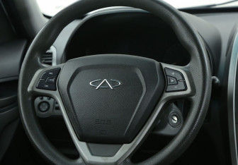 Подержанный автомобиль Chery Tiggo (T11) 2014 года (16 фото)