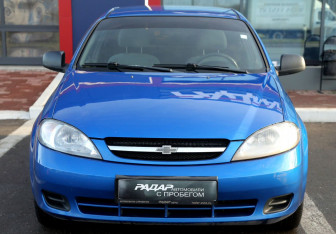 Подержанный автомобиль Chevrolet Lacetti Hatchback 2011 года (2 фото)