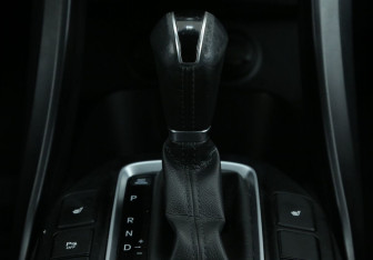 Подержанный автомобиль Hyundai Santa Fe 2018 года (15 фото)