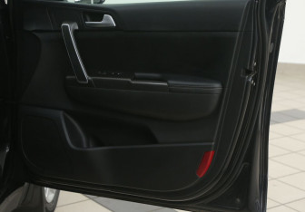 Подержанный автомобиль Kia Sportage 2017 года (18 фото)