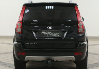 Подержанный автомобиль Great Wall Hover H3 2014 года (3 фото)