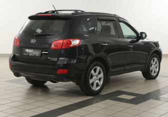 Подержанный автомобиль Hyundai Santa Fe 2008 года (4 фото)