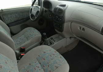Подержанный автомобиль LADA (ВАЗ) Kalina Hatchback 2007 года (9 фото)