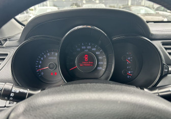 Подержанный автомобиль Kia Rio Sedan 2013 года (14 фото)