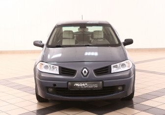 Подержанный автомобиль Renault Megane Sedan 2007 года (3 фото)