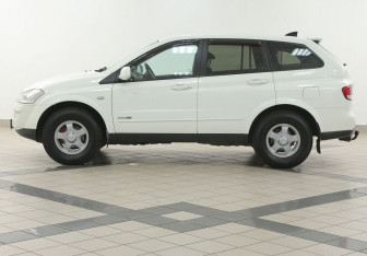Подержанный автомобиль SsangYong Kyron 2014 года (7 фото)