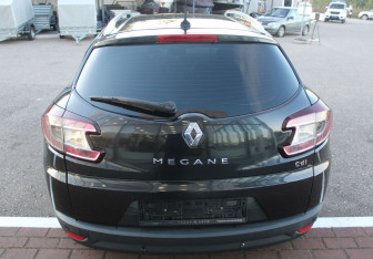 Подержанный автомобиль Renault Megane Wagon 2009 года (6 фото)