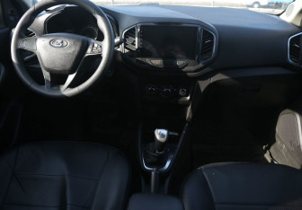 Подержанный автомобиль LADA (ВАЗ) XRAY 2016 года (12 фото)