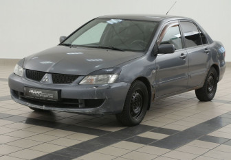Подержанный автомобиль Mitsubishi Lancer Sedan 2006 года (8 фото)