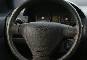 Подержанный автомобиль Hyundai Getz 2002 года (16 фото)