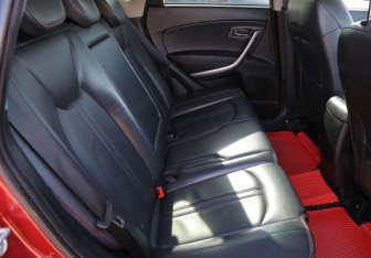 Подержанный автомобиль FAW Besturn X80 2019 года (11 фото)