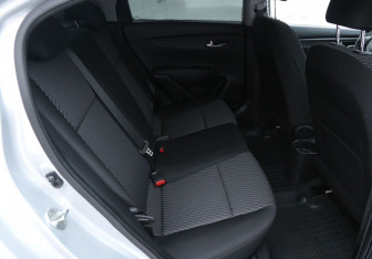 Подержанный автомобиль Kia Rio Sedan 2018 года (15 фото)