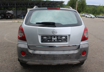 Подержанный автомобиль Opel Antara 2007 года (6 фото)