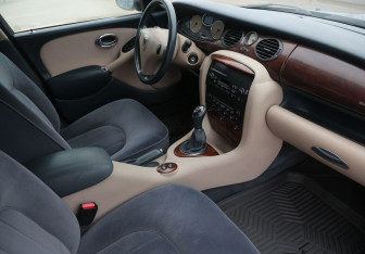 Подержанный автомобиль Rover 75 Sedan 2000 года (9 фото)