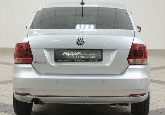 Подержанный автомобиль Volkswagen Polo Sedan 2017 года (3 фото)