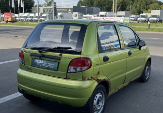 Подержанный автомобиль Daewoo Matiz 2012 года (4 фото)