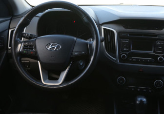 Подержанный автомобиль Hyundai Creta 2017 года (14 фото)