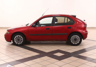 Подержанный автомобиль Rover 200 Hatchback 1997 года (5 фото)