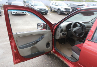 Подержанный автомобиль LADA (ВАЗ) Kalina Wagon 2011 года (9 фото)