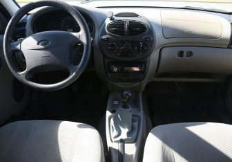 Подержанный автомобиль LADA (ВАЗ) Kalina Wagon 2011 года (12 фото)